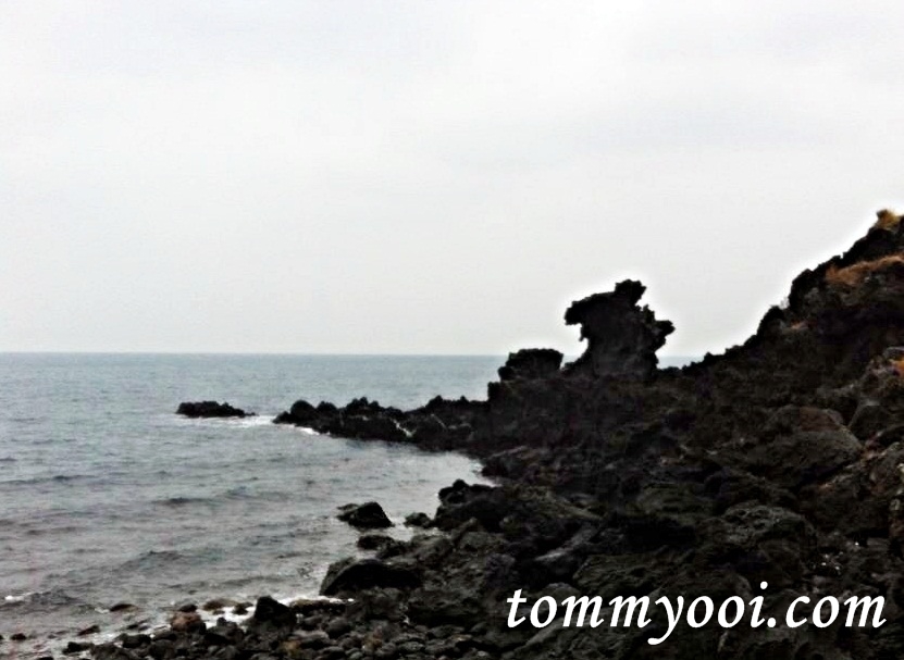 Yongduam Rock